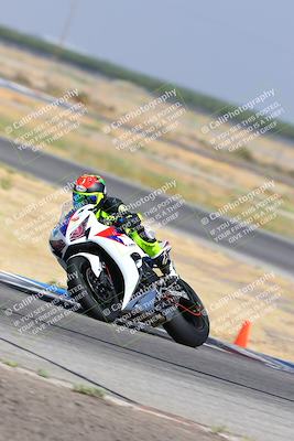 media/Aug-06-2023-TrackDaz (Sun) [[ac7f4f6367]]/B Group/sweeper/